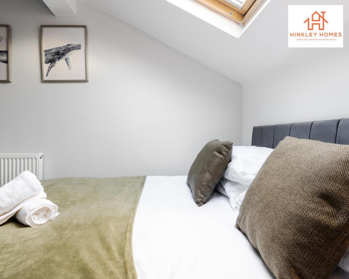 Supersized House 6 Beds Sleeps 14 W Garden & Carpark By Hinkley Homes Short Lets & Serviced Accommodation Liverpool Exteriér fotografie